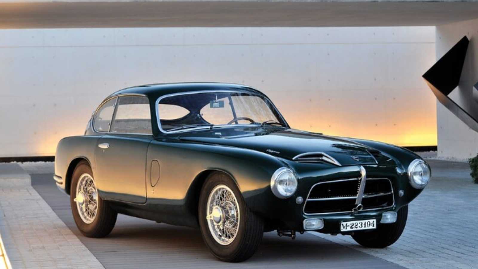 Pegaso Z-102 avec plaque immatriculation espagnole ancienne